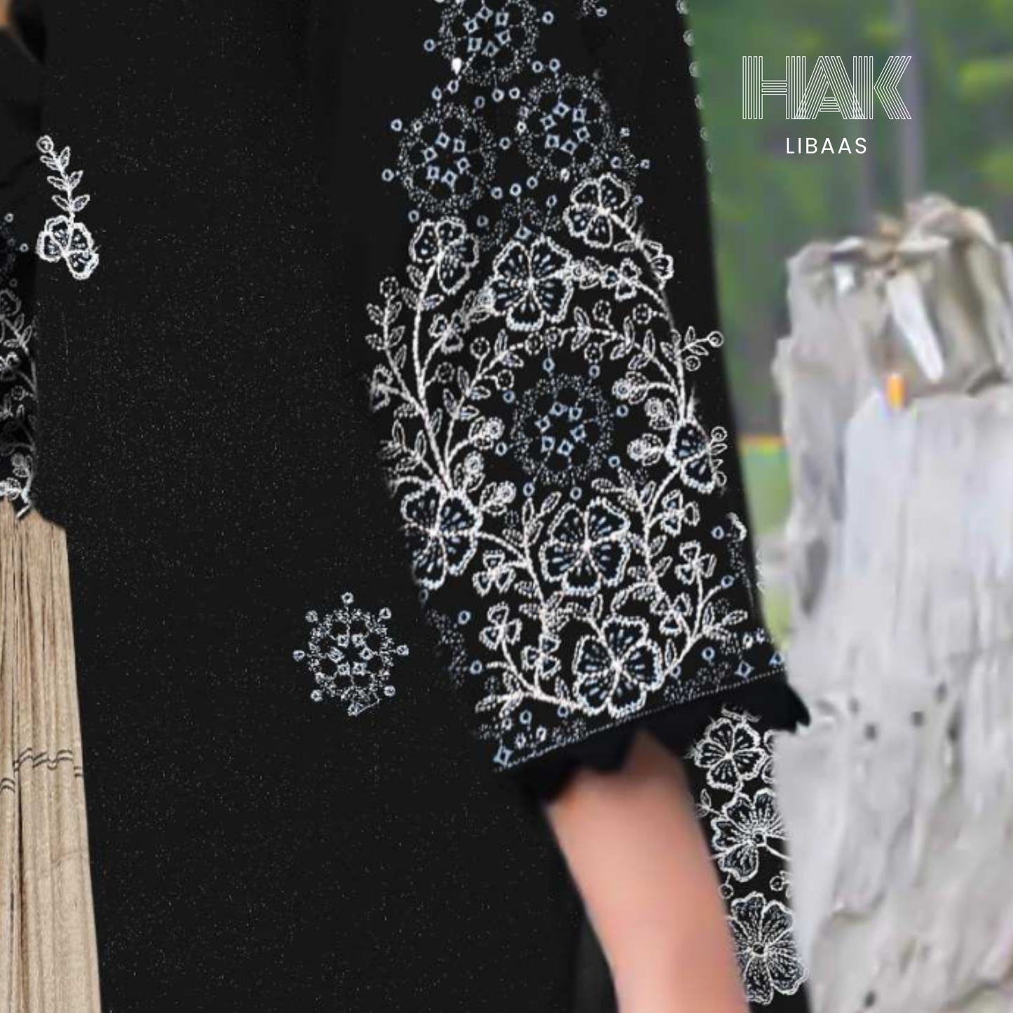 Luxury wool jacquard shawl with embroidered suit – HK-228D